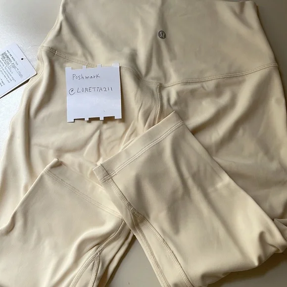 Lululemon Buttercream Crop Align Leggings 17” Size 8 - Picture 9 of 10